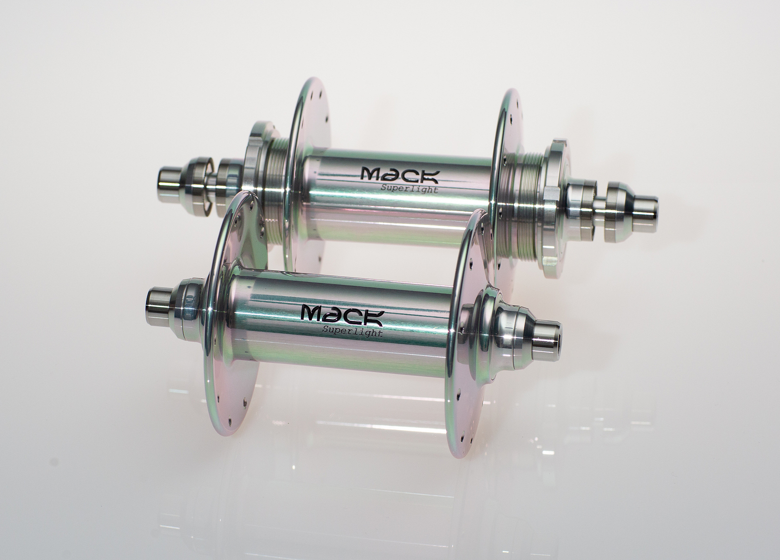 THE MACK COMPANY. Light track hubs - Mackhubs